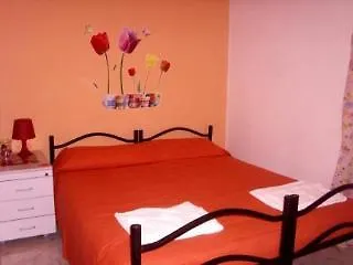 Bed In Art Hotel Rome 2*,